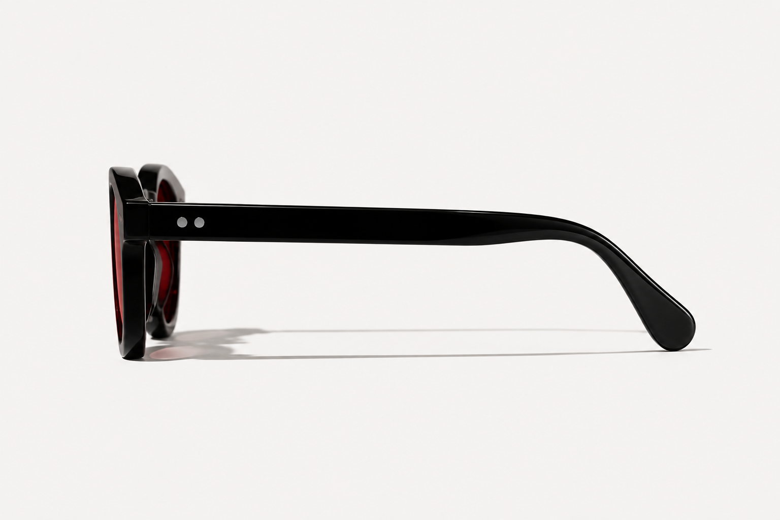 LUMA Eclipse™ side profile view